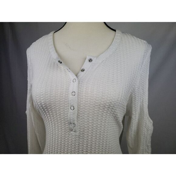 Chaser Thermal Cold Shoulder Henley in True White | REVOLVE size med - Picture 4 of 9